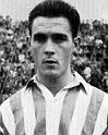 GONZALEZ ETURA, Manuel. Futbolista. Defensa y medio. Nacio en Sestao (Bizkaia) el 21 de febrero de 1934